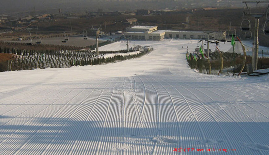 欢乐雪世界滑雪场